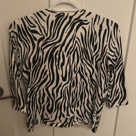 Zebra Print Designers Originals cardigan, size petite small - Picture 6 of 6